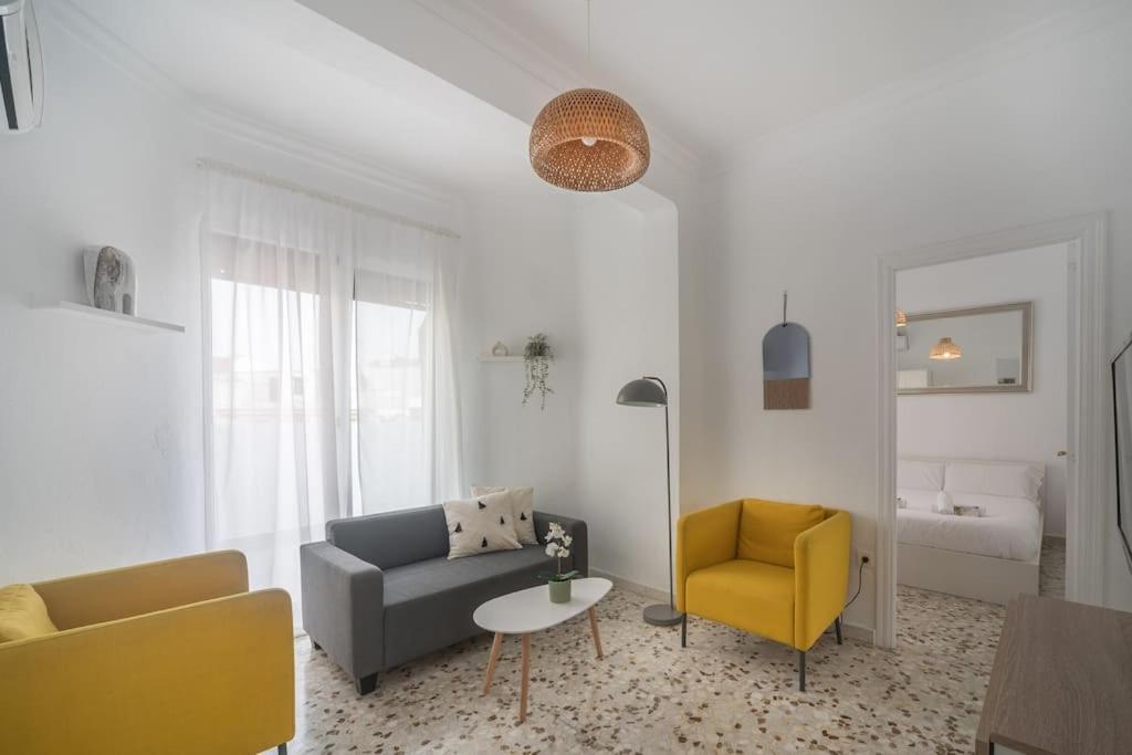 Atico Ispal Con Terraza En Centro Sevilla Bagian luar foto
